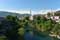 Uitzicht over Neretva rivier en stad