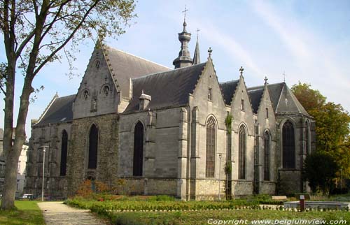 Collégiale Saint-Ursmer  / Sint-Ursmarus kapittelkerk BINCHE / BELGIË Overzicht