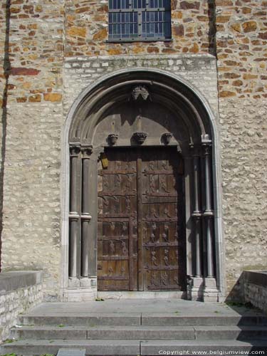 Sainte-Gertrude NIVELLES / BELGIQUE Porte principale