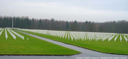 American soldier graves NEUVILLE-EN-CONDROZ in NEUPRE / BELGIUM e