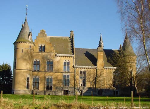 Château de Chiny CHINY foto Zijaanzicht