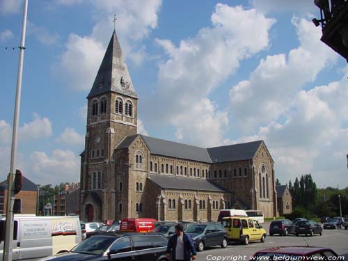 Sint-Victorkerk (te Auvelais) SAMBREVILLE / BELGI 