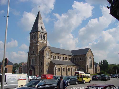 Église Saint-Victor (à Auvelais) NAMUR / SAMBREVILLE photo