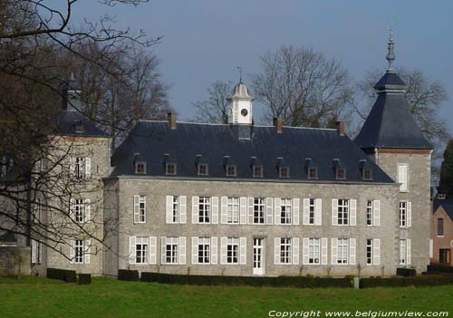 Kasteel van Spy (te Spy) JEMEPPE-SUR-SAMBRE / BELGI  