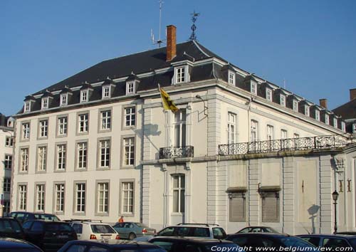 Vroeger Bisschoppelijk Paleis /Proviciaal Paleis NAMUR / NAMEN foto  