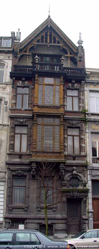 Herenhuis over palais du Midi - Huis van Jamaer BRUSSEL-STAD / BRUSSEL foto  Eclistisch huis van Pierre-Victor Jamaer