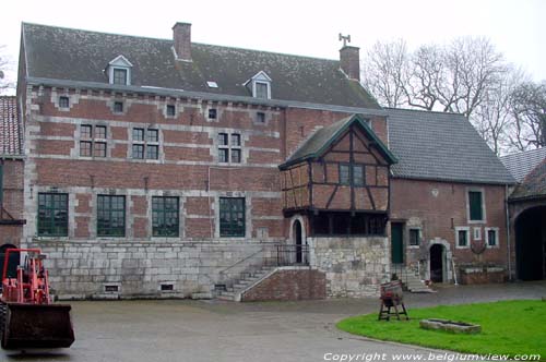 Waleffe Castle (in Waleffe) FAIMES / BELGIUM e