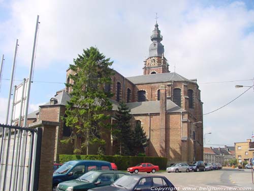 Tour Saint-Pierre LEUZE-EN-HAINAUT foto  