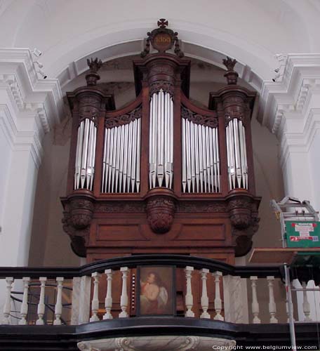 Sint-Oda en Sint-Joriskerk AMAY foto Orgel