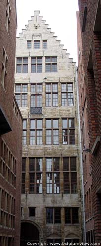 Sint-Joris Gildehuis - Oude Voetboog - Spaengien ANTWERPEN 1 (centrum) in ANTWERPEN / BELGI Achtergevel via Spanjepandstraat