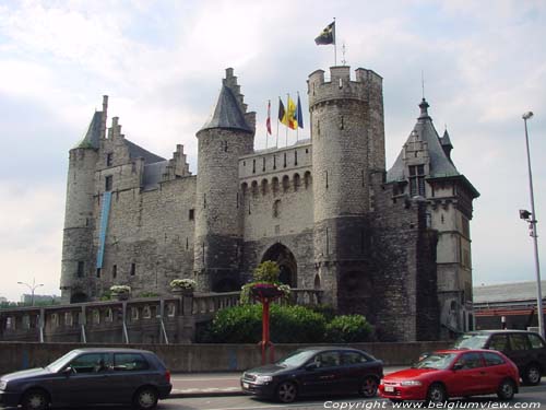 Het Steen en De Burcht ANTWERPEN 1 (centrum) in ANTWERPEN / BELGI Vanaf de Suikerrui (zuiden)