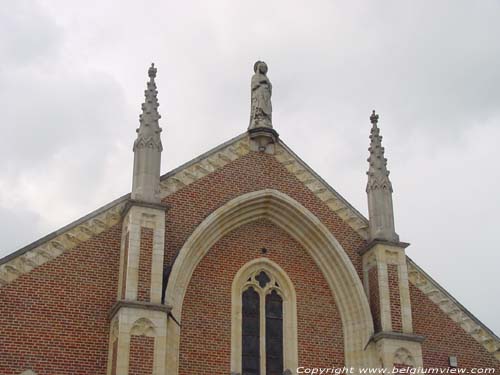 Onze-Lieve-Vrouw Tenhemelopnemingskerk (te Munsterbilzen) BILZEN / BELGI 