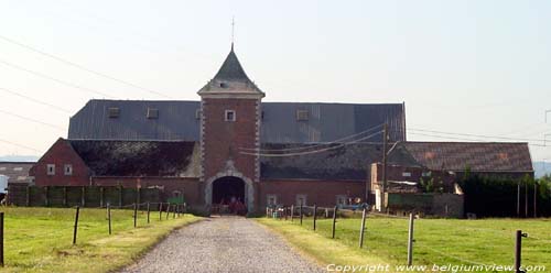 Hereboerderij AMAY / BELGIQUE 