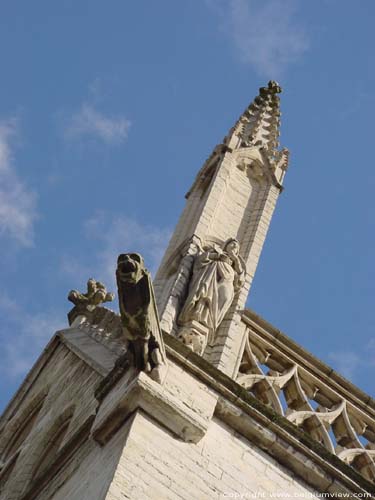 Onze-Lieve-Vrouw-ter-Kapelle BRUSSEL-STAD in BRUSSEL / BELGI Detail hoek