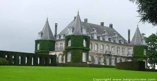 Chateau de la Hulpe LA HULPE in TERHULPEN / BELGI Hoekaanzicht