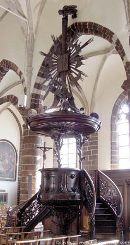Johannes de Doperkerk WAVRE in WAVER / BELGI Preekstoel