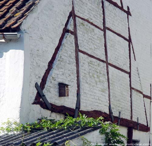 Huis met vakwerk WAVRE / BELGIUM 