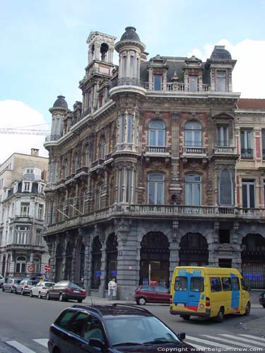 Maison de Knuyt de Vosmaer BRUXELLES / BELGIQUE 