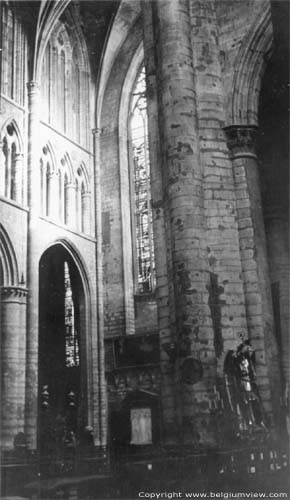 Sint-Michielskathedraal (Sint-Michiels en Sinte-Goedele) BRUSSEL-STAD in BRUSSEL / BELGI Voor deze foto uit 1938 danken we Pim Vermeulen.