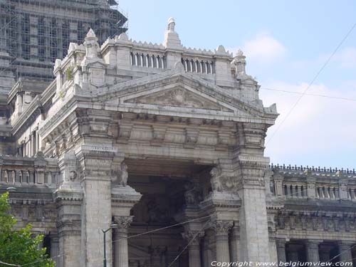 Palais de justice BRUXELLES / BELGIQUE 