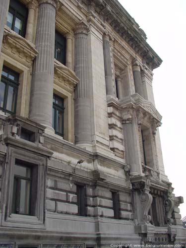 Palais de justice BRUXELLES / BELGIQUE 