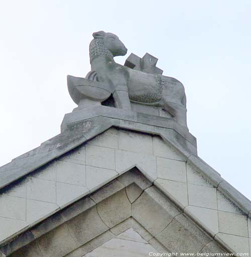 Basiliek van het Heilig Hart, Basiliek van Koekelberg KOEKELBERG / BELGI Nok oosten