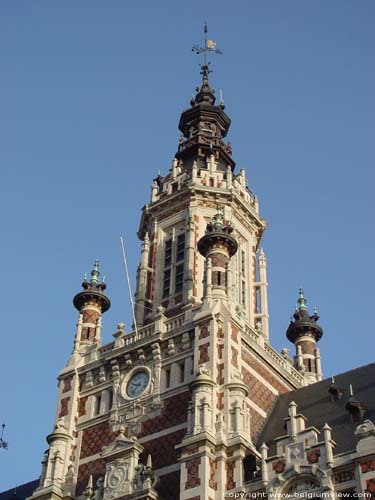 Gemeentehuis van Schaarbeek SCHAARBEEK / BELGI Detail toren