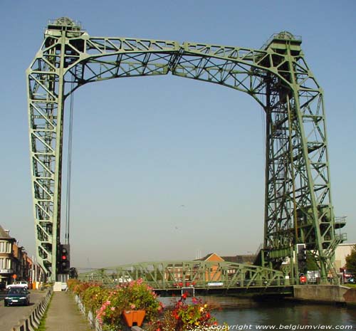 Vredesbrug, Brug over Vaart WILLEBROEK / BELGI Overzicht zijkant