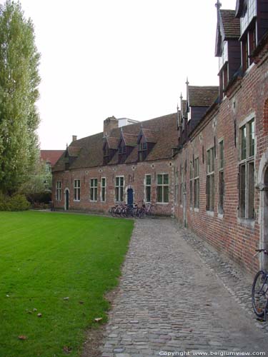 Groot Begijnhof LEUVEN / BELGI Huisjes