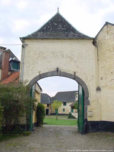 Ferme de la Tour WALHAIN foto Detail poort