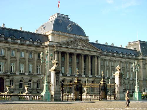 Koninklijk Paleis BRUSSEL-STAD in BRUSSEL / BELGI Detail voorgevel