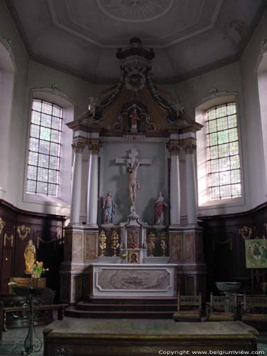 Kerk COURT-SAINT-ETIENNE / BELGI Koor