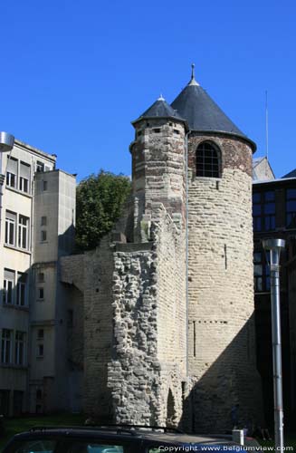 Hoektoren 1ste ringmuur, Anneessenstoren, Pijntoren BRUSSEL-STAD in BRUSSEL / BELGI 