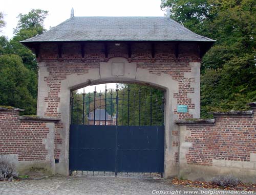 de Bonlez castle CHAUMONT-GISTOUX / BELGIUM 
