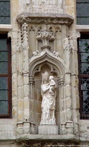 Stadhuis en belfort AALST / BELGI 