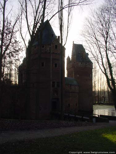 Slot van Beersel - Het Berenkasteel BEERSEL foto Overzicht