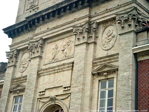 Kasteel van Heylissem HELECINE / BELGI Detail middenrisaliet