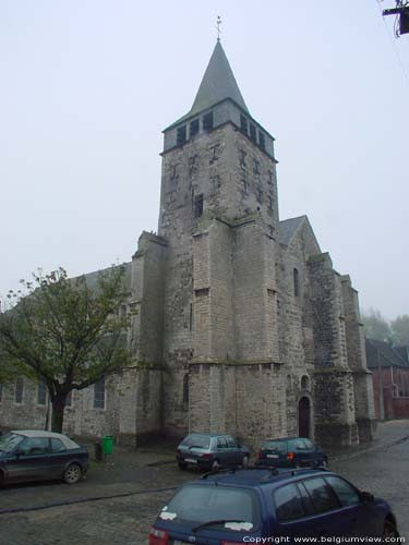 Saint-Martin et Sainte-Adle (in Orp-Le-Grand) ORP-JAUCHE foto Zijaanzicht toren