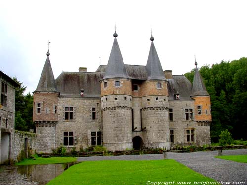 Chteau de Spontin NAMUR  YVOIR / BELGIQUE 