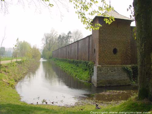 Kasteel van Hollain - Kasteel van Bruyelle BRUYELLE in ANTOING / BELGI  