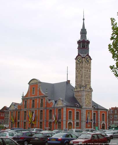 Stadhuis SINT-TRUIDEN / BELGI 