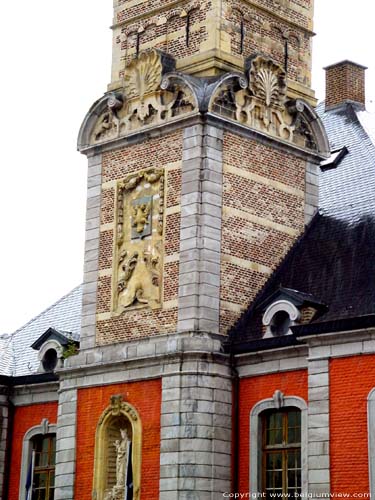 Maison de ville SINT-TRUIDEN  SAINT-TROND / BELGIQUE 