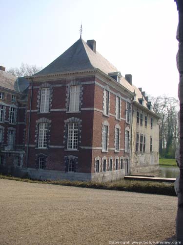 Kasteel van 's Herenelderen (te  's Herenelderen) TONGEREN foto  