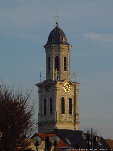 Sint-Laurentiuskerk LOKEREN / BELGI Toren