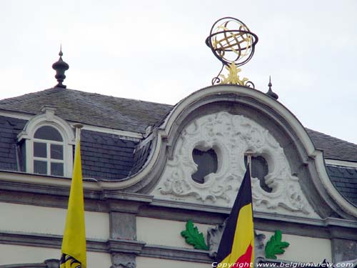 Stadhuis LOKEREN / BELGI Detail fries