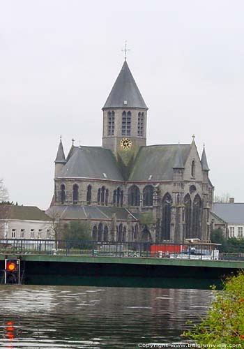 Onze-Lieve-Vrouwekerk van Pamele OUDENAARDE / BELGI 