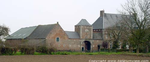 Grote boerderij JODOIGNE in GELDENAKEN / BELGI Overzicht