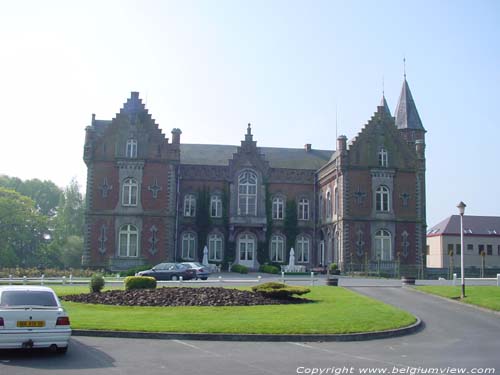 Chteau de Bourgogne -  Chteau d'Estaimbourg ( ESTAIMPUIS) PECQ / BELGIQUE 