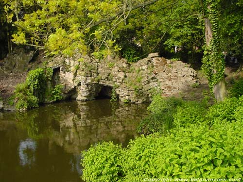 Chteau de Bourgogne -  Chteau d'Estaimbourg ( ESTAIMPUIS) PECQ / BELGIQUE 