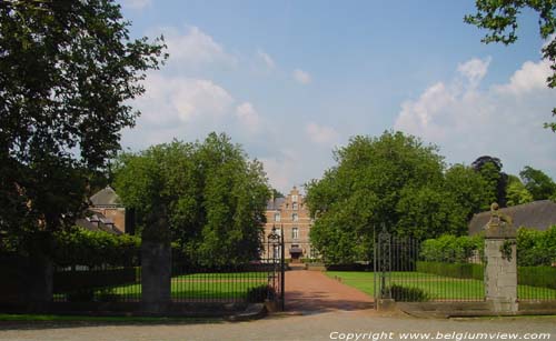 Anvaing Castle ANVAING in FRASNES - LEZ - ANVAING / BELGIUM 